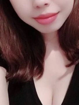 高崎れい|CREAで評判の女の子