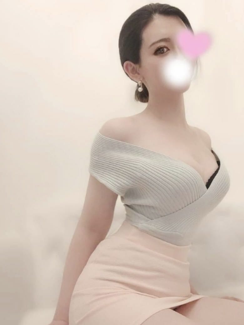 響 かりな|RioSPAでおすすめの女の子