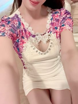 南|美魔女Refleで評判の女の子