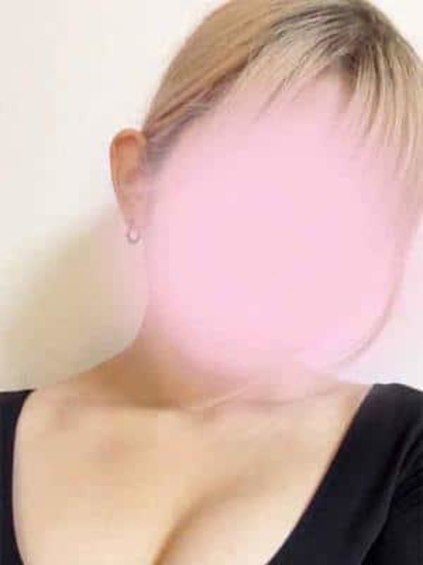 高梨ゆい