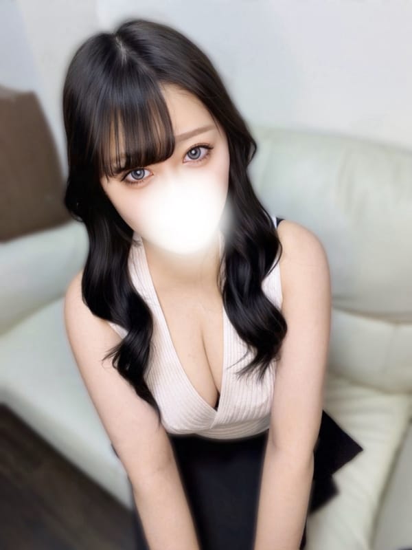 田所まゆ