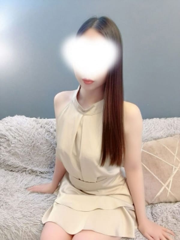 宇瑠間あゆ