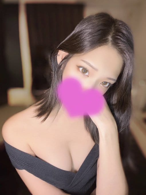 葵　まり|秘密の扉で評判の女の子