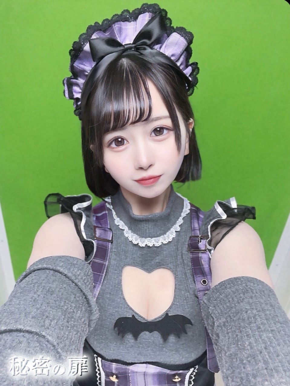 真白　なの|秘密の扉で評判の女の子