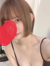 平井もも|Queendom 赤羽店でおすすめの女の子