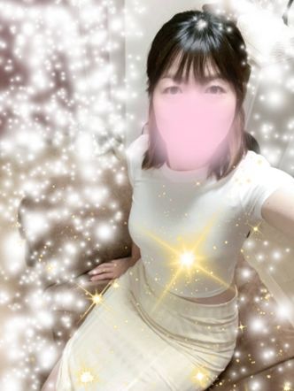 もも|Rewakeでおすすめの女の子