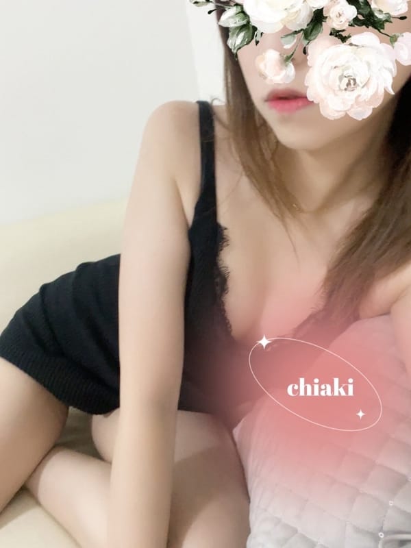 芹沢 なつ