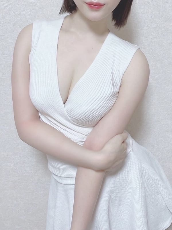 月野ひな