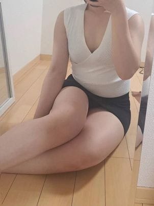 葉月ねね|豊中メンズエステ アクセラで評判の女の子