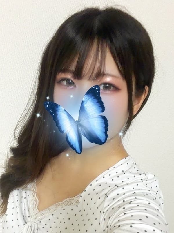 望月しおり|LaMerでおすすめの女の子