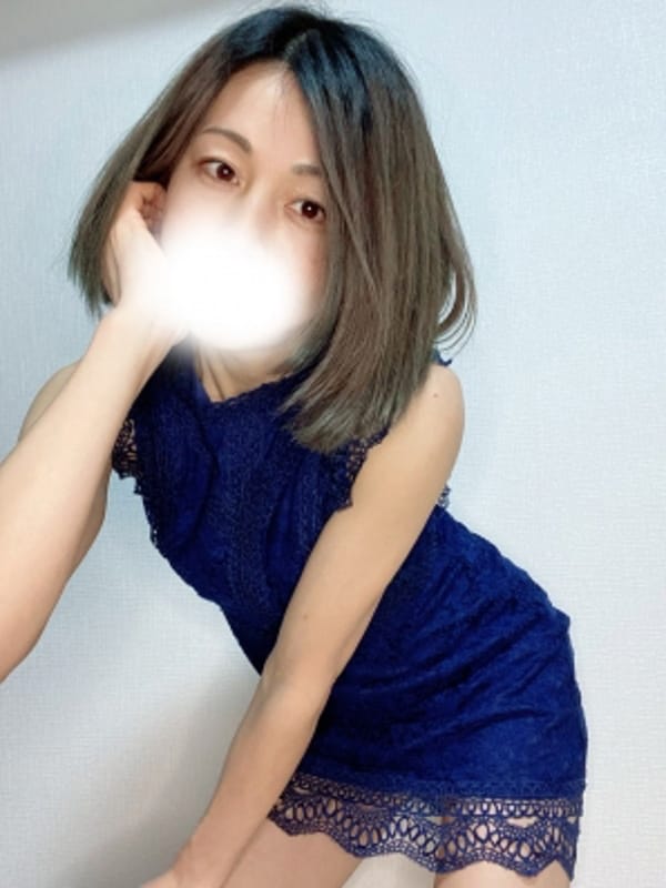 環いろは|マダムと紳士で評判の女の子