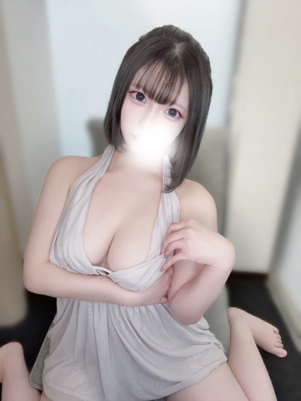 うる|秘宝殿で評判の女の子