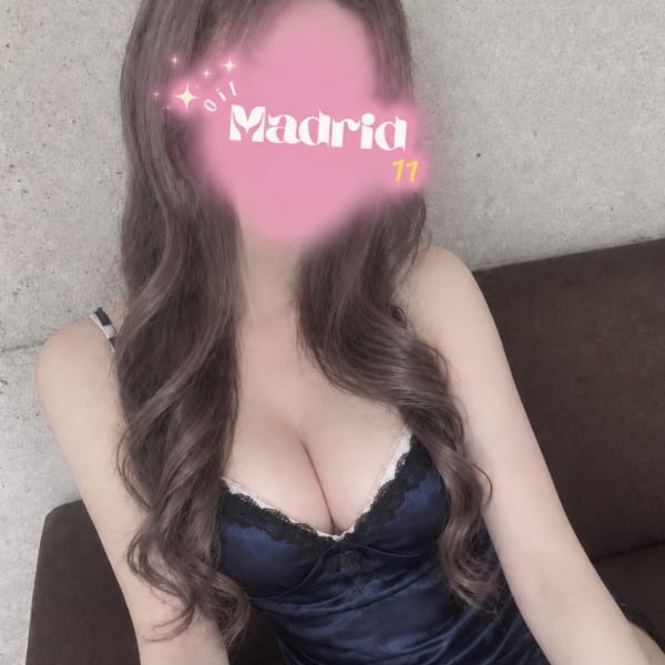 山本りん | Oil Madrid（オイルマドリード）(堺)