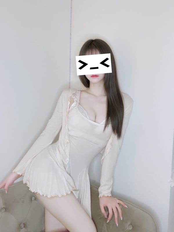 「行ってらっしゃいᰔᩚ」11/08(金) 06:32 | 暁月 るなの写メ