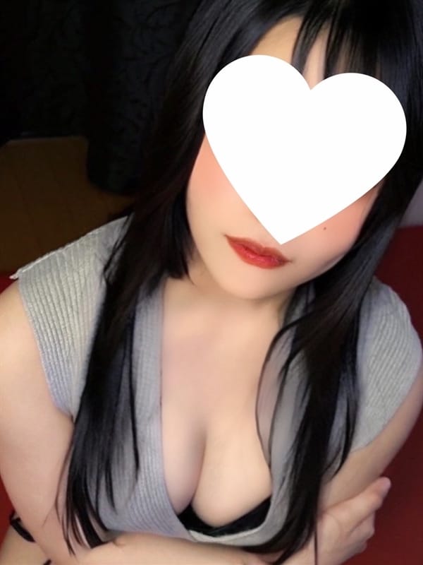 こはく|福岡県メンズエステで今すぐ遊べる女の子