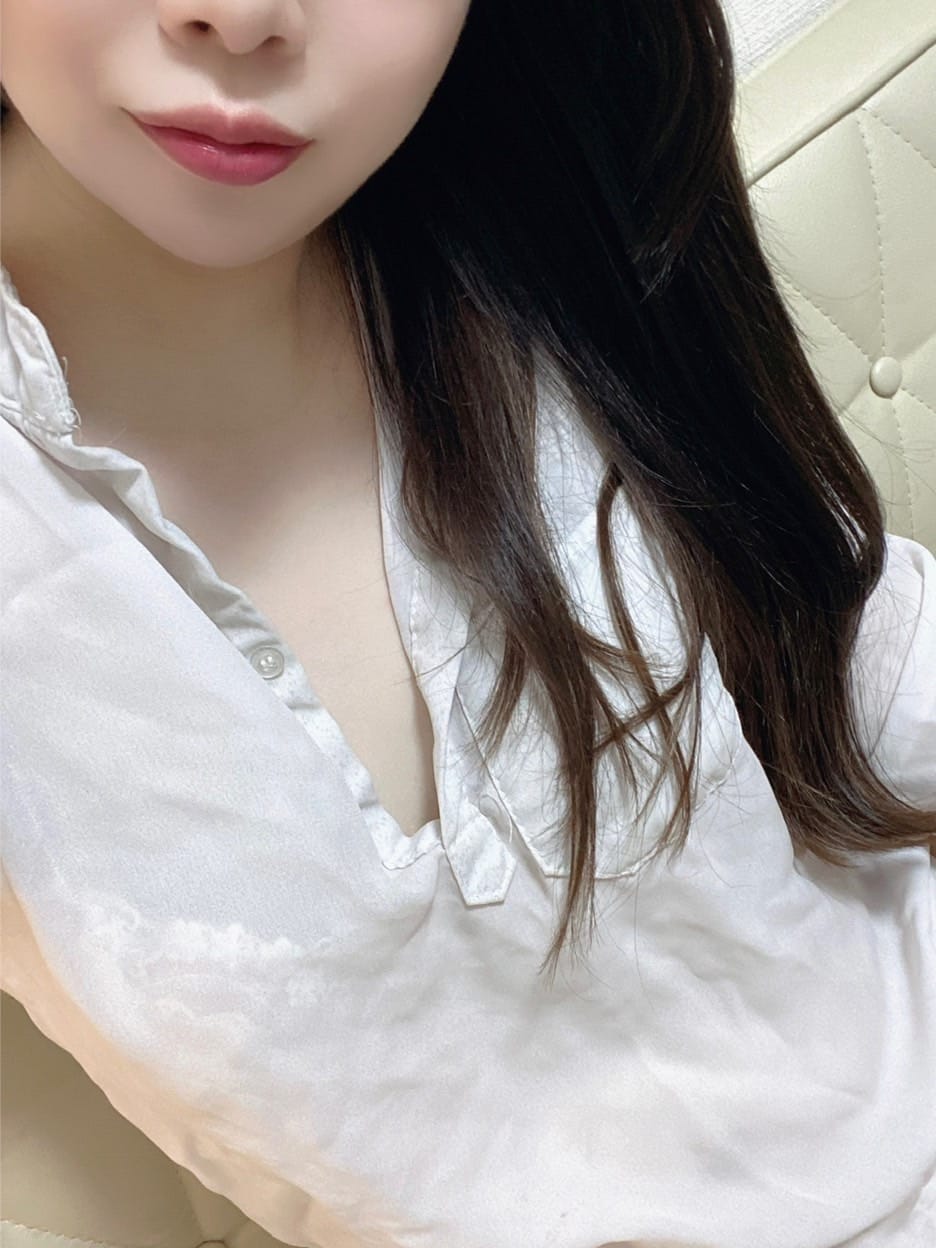 もも|極魅エステで評判の女の子