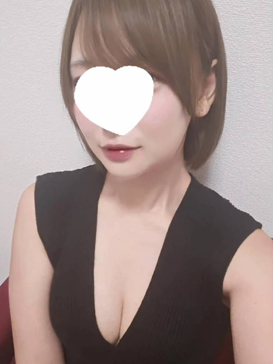 上月 つばさ|RED CARPETで評判の女の子