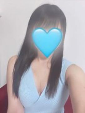 倉下 るな|RED CARPETで評判の女の子