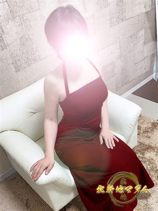 岸辺　鈴美|北新地マダムで評判の女の子