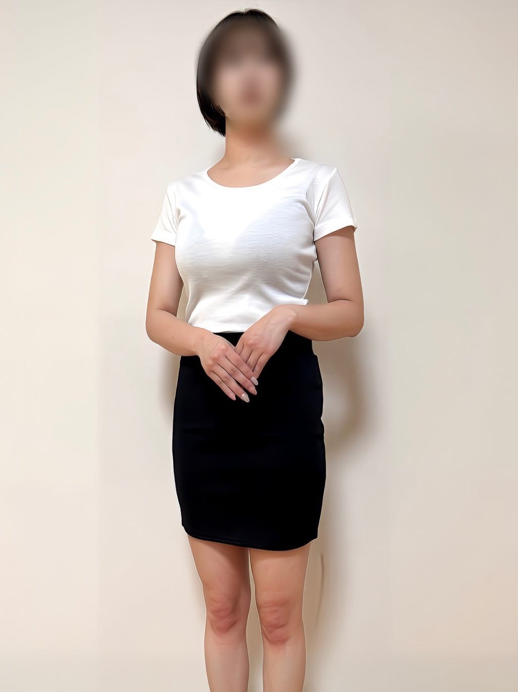 りこ（派遣可能）|メンズエステOLIVIAでおすすめの女の子