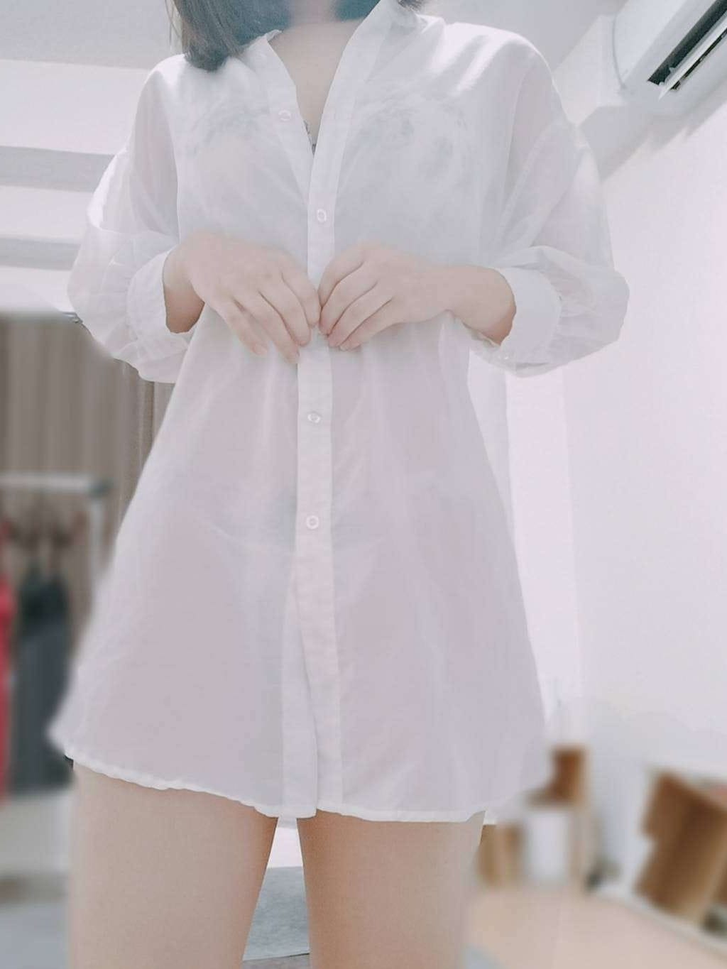 凜〜りん(Confidence〜コンフィデンス)のプロフ写真3枚目