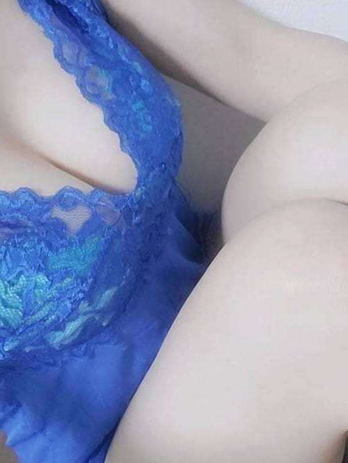 小雪〜こゆき(Confidence〜コンフィデンス)のプロフ写真3枚目