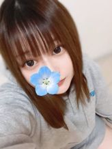 新人るな|salon イヴでおすすめの女の子