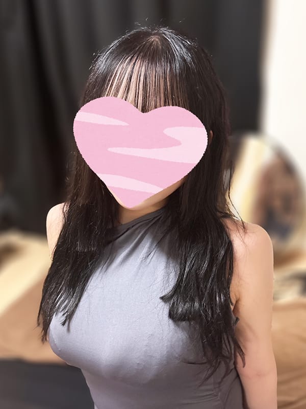 新人あまね