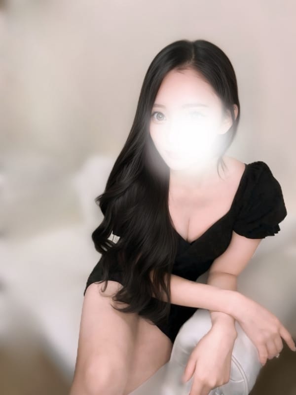 綺丘しゅな