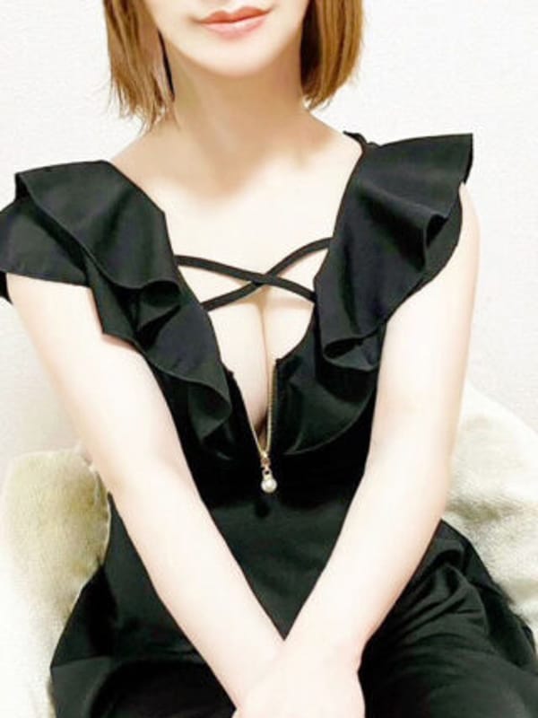 白雪(しらゆき)|nicole affetto(ニコルアフェット)で評判の女の子