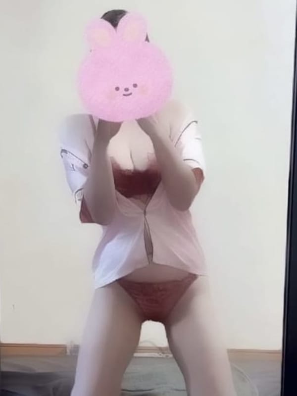 しずか|GOKURAKU～ゴクラク～でおすすめの女の子