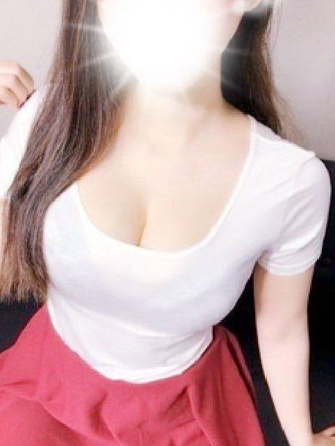 りんか|シンデレラリゾートで評判の女の子