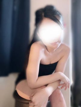 璃瑠(リル)|COLOR(カラー)で評判の女の子