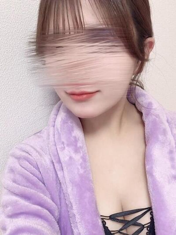 桜庭ゆあ