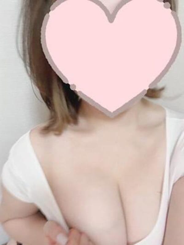 葉月りいさ