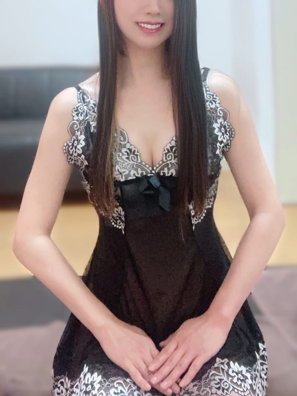 橘こいと|癒されるワイフで評判の女の子