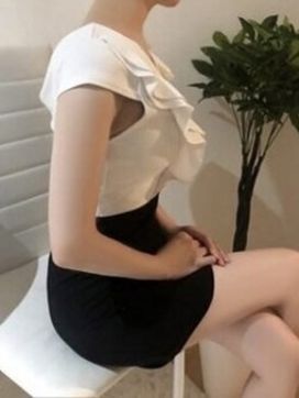 並木じゅん|ar tokyo 秋葉原で評判の女の子