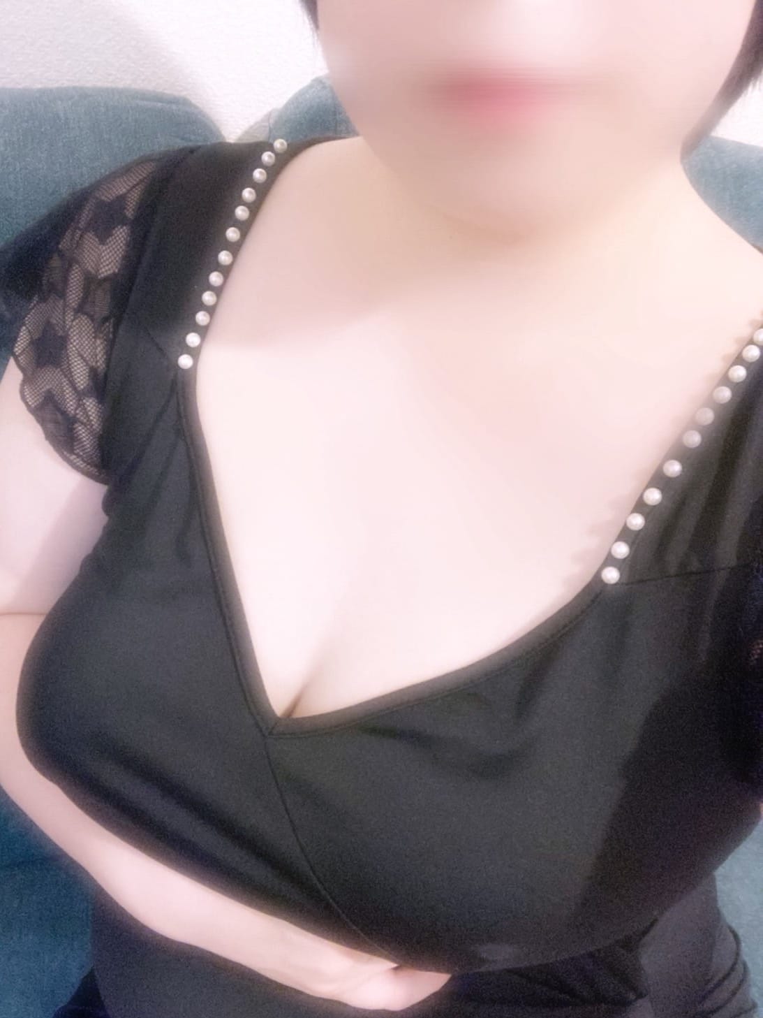 みき|グラマラスでおすすめの女の子