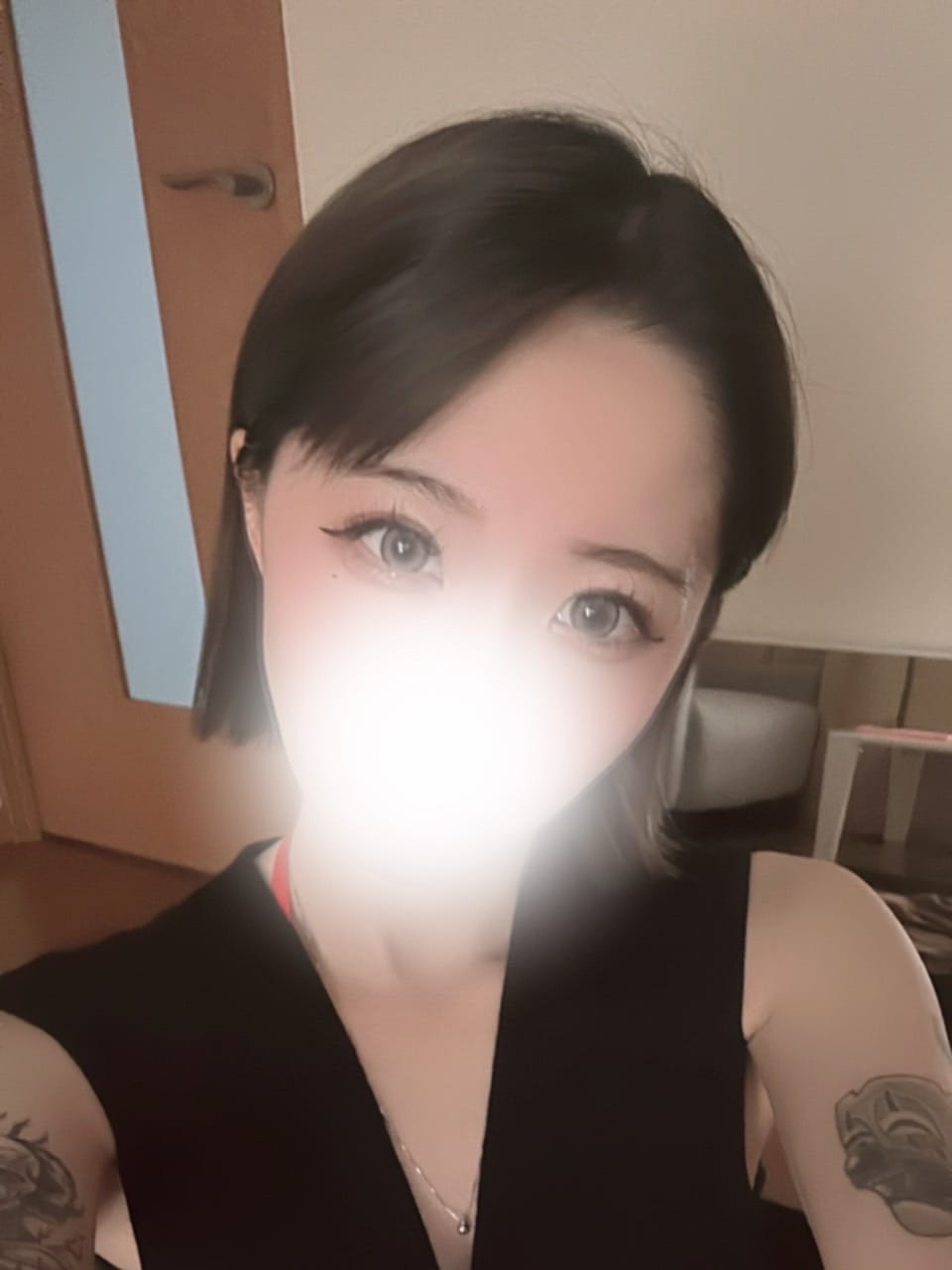 こう
