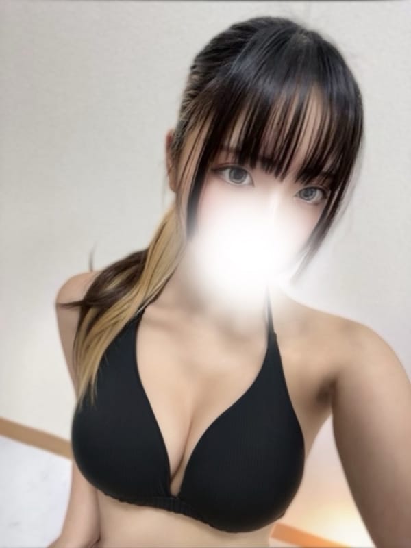 有村 ここね