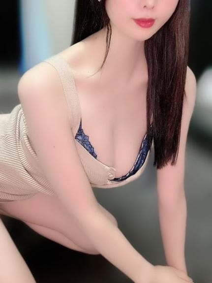 杏ブレア|銀座のハイダウェイで評判の女の子