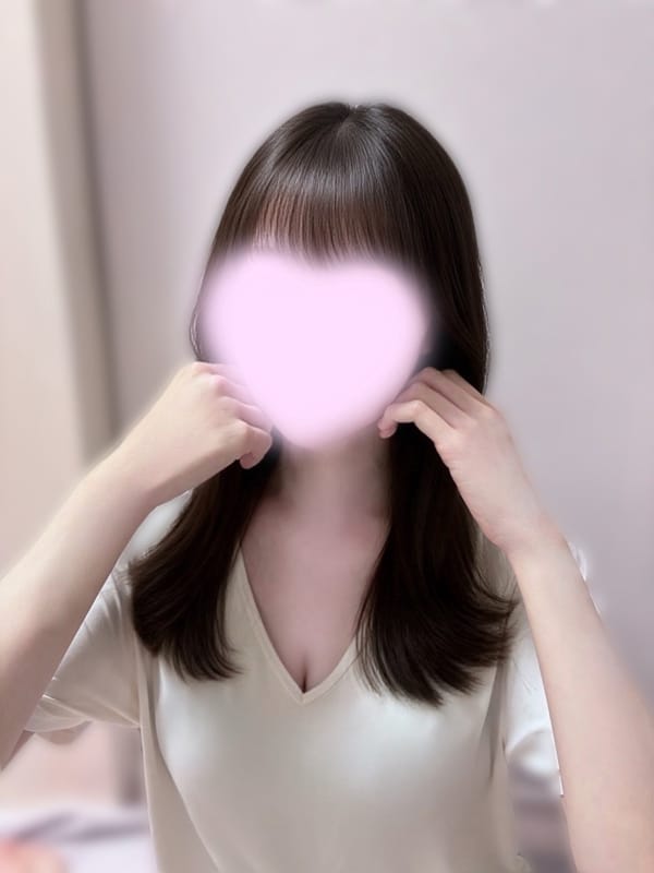 東條せいら