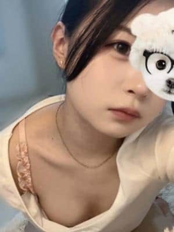 あすな|Aroma Aura Lee アロマオーラリーでおすすめの女の子