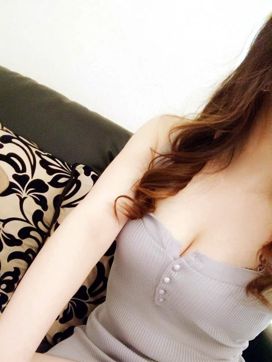 結城 ひな|本町マダムで評判の女の子