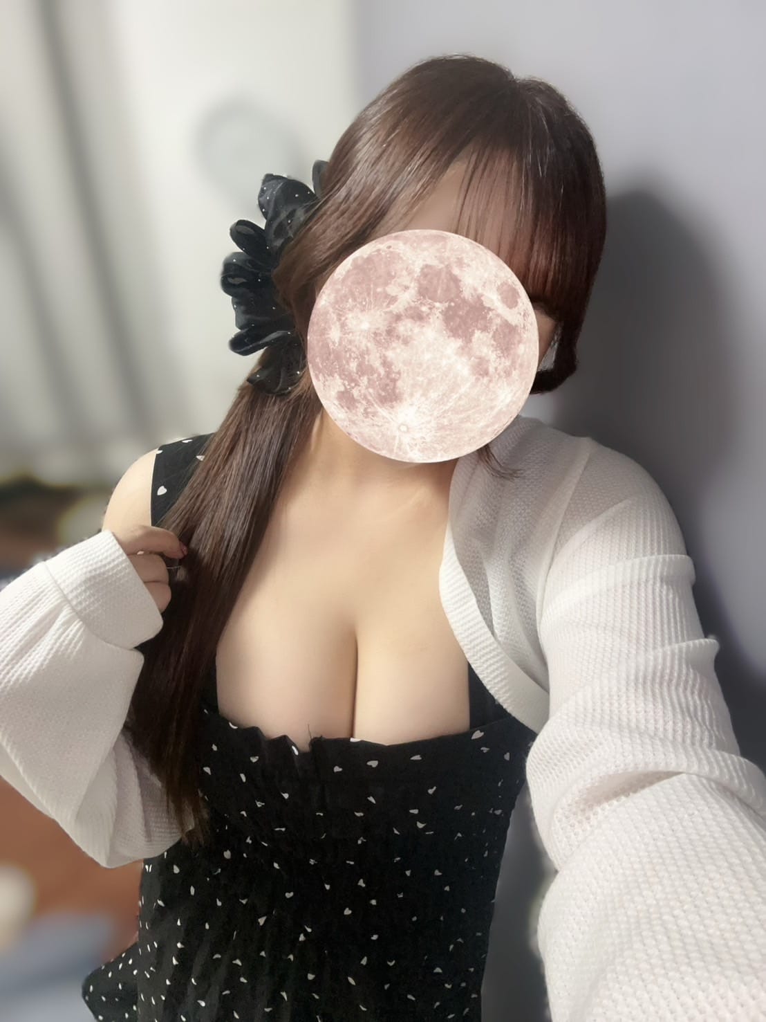 綾瀬くるみ|FELEBで評判の女の子