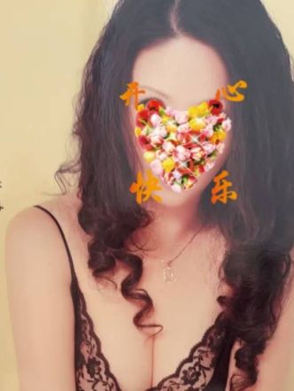 りこ|楽来 Luckでおすすめの女の子