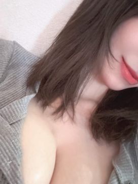 しゅら|Luxeで評判の女の子