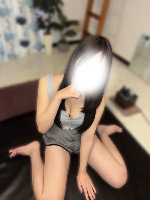 小松 なるみ