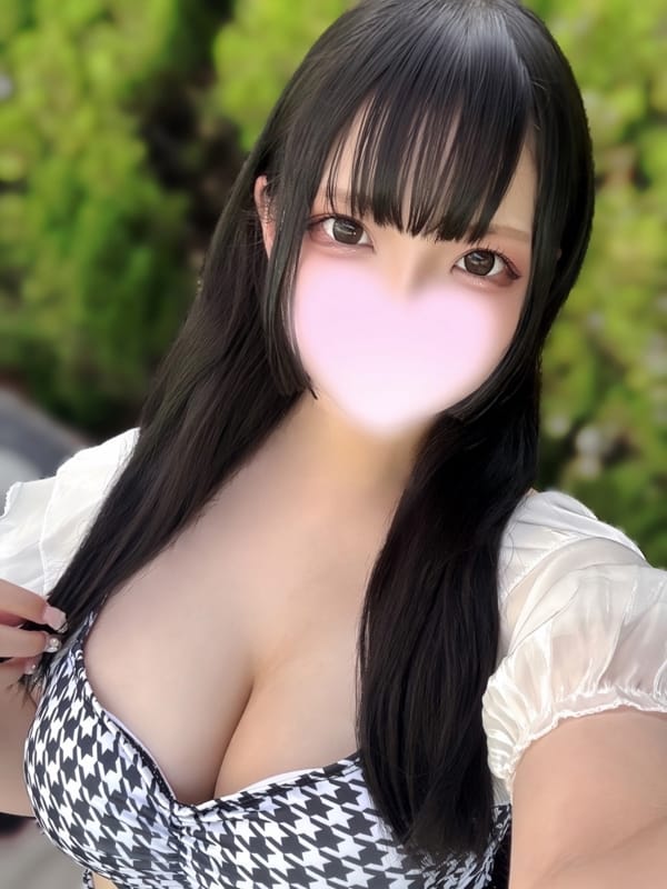 栗山りあな