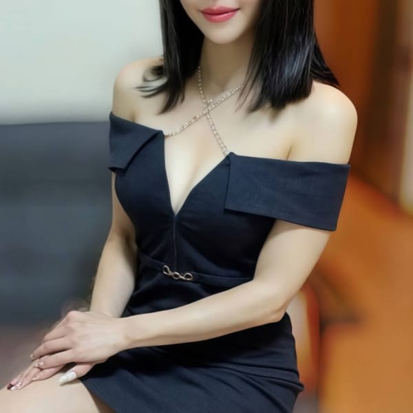 香坂　みつき【熟女が始めるメンエス】 | かりそめ別館 大阪泡洗体マッサージ(本町・堺筋本町)